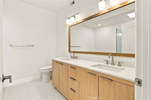 5350 Sepulveda Boulevard, Sherman Oaks, CA 91411