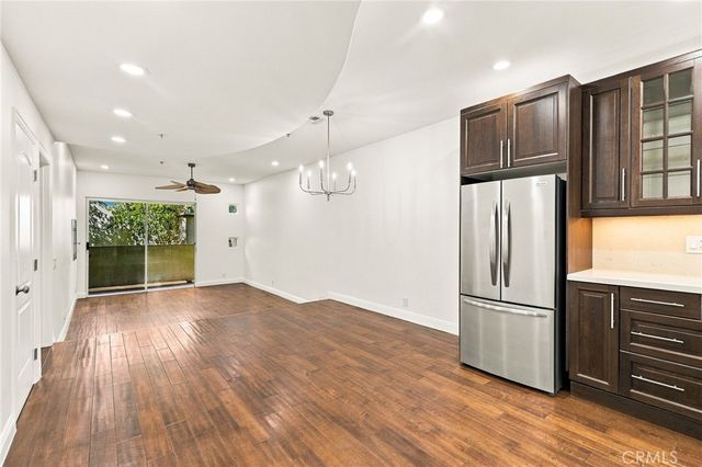 5350 Sepulveda Boulevard, Sherman Oaks, CA 91411