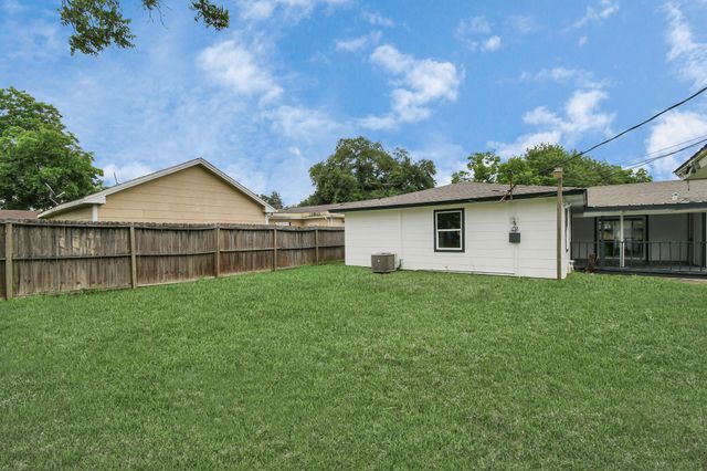 214 W Texas Avenue, Pasadena, TX 77506