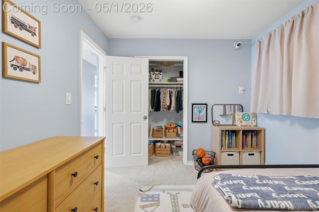 65 W Elmwood Avenue, Clawson, MI 48017