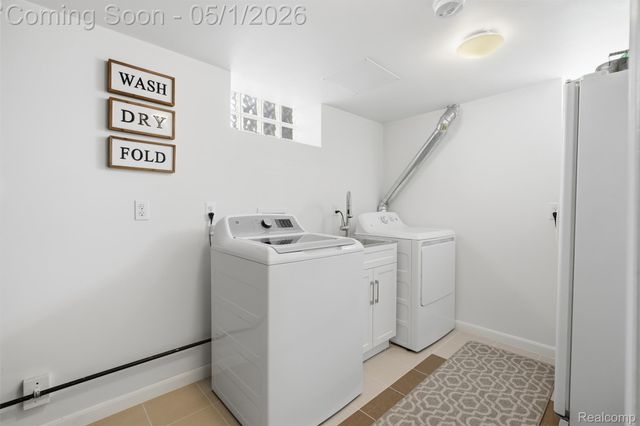 65 W Elmwood Avenue, Clawson, MI 48017