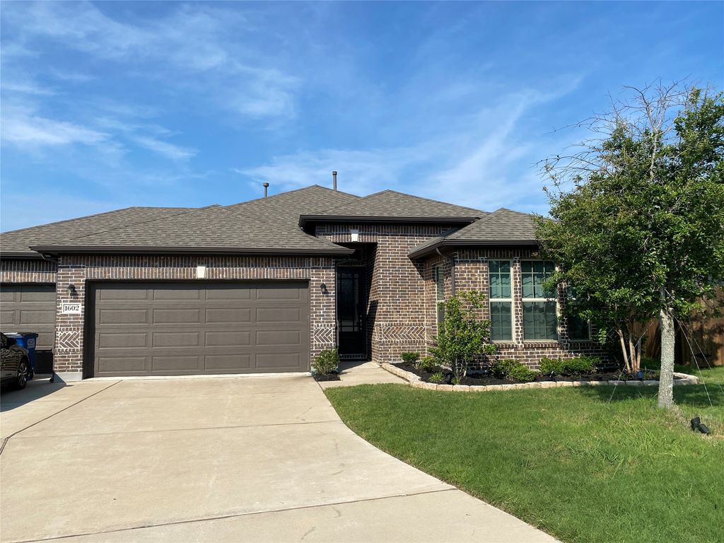 1602 Emerald Brook Drive, Wylie, TX 75098