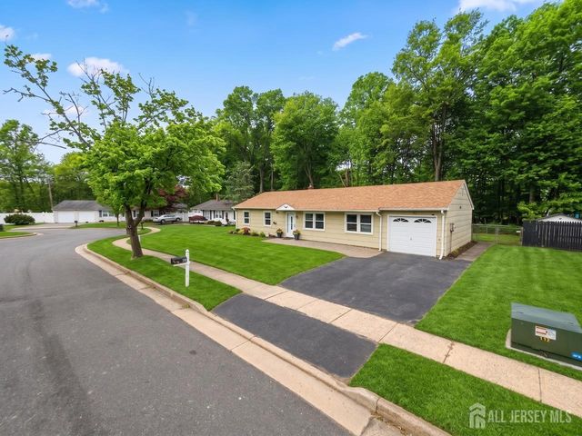 10 Brook Hollow Road, Piscataway, NJ 08854