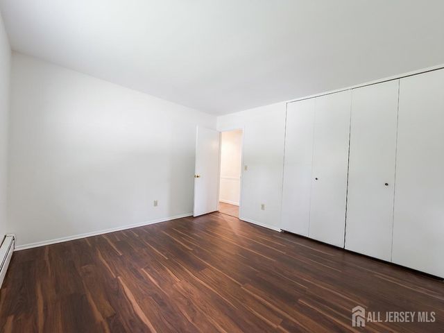 10 Brook Hollow Road, Piscataway, NJ 08854