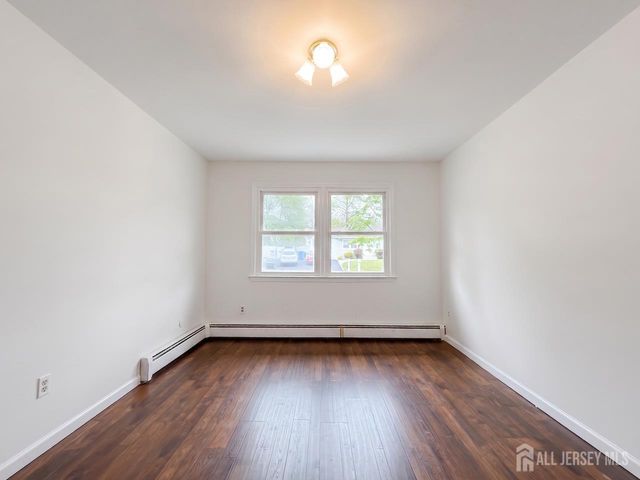 10 Brook Hollow Road, Piscataway, NJ 08854