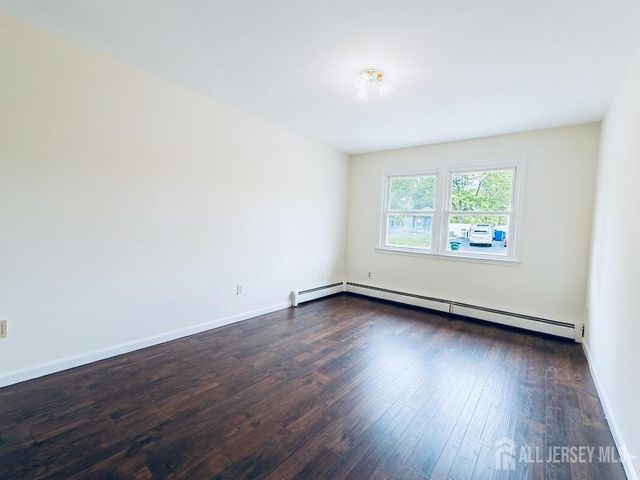 10 Brook Hollow Road, Piscataway, NJ 08854