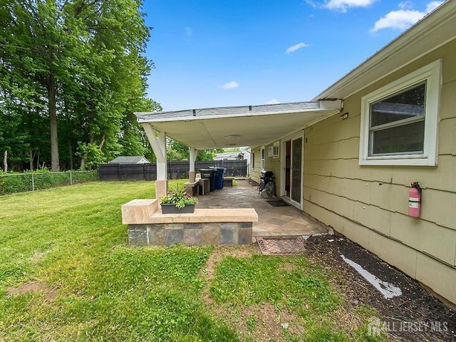 10 Brook Hollow Road, Piscataway, NJ 08854