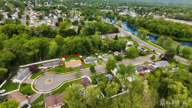 10 Brook Hollow Road, Piscataway, NJ 08854