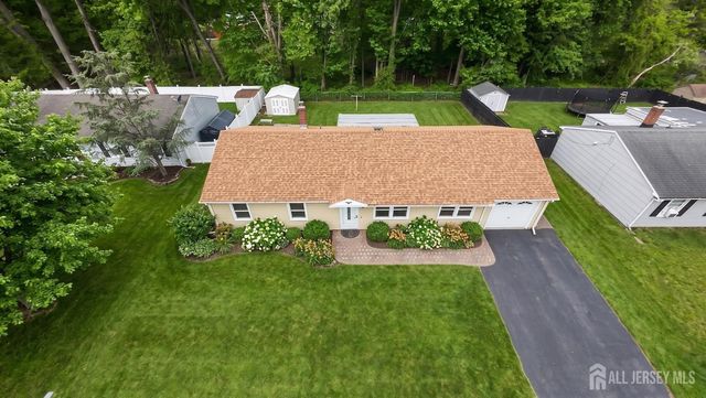 10 Brook Hollow Road, Piscataway, NJ 08854