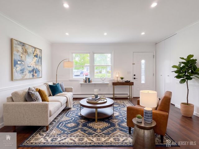 10 Brook Hollow Road, Piscataway, NJ 08854