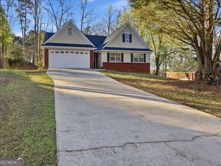 875 Oaklen View Drive, Sugar Hill, GA 30518