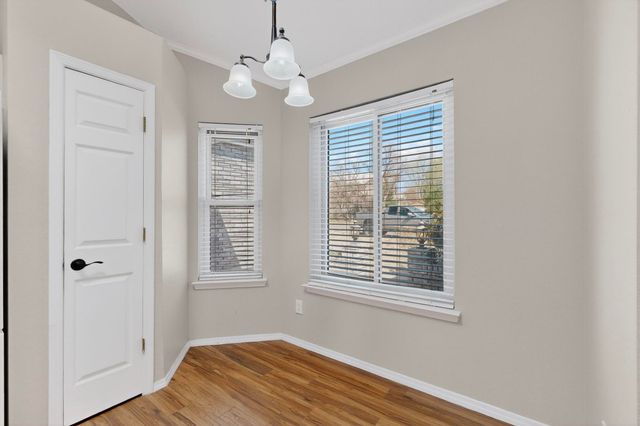 5404 Roanoke Avenue NW, Albuquerque, NM 87120