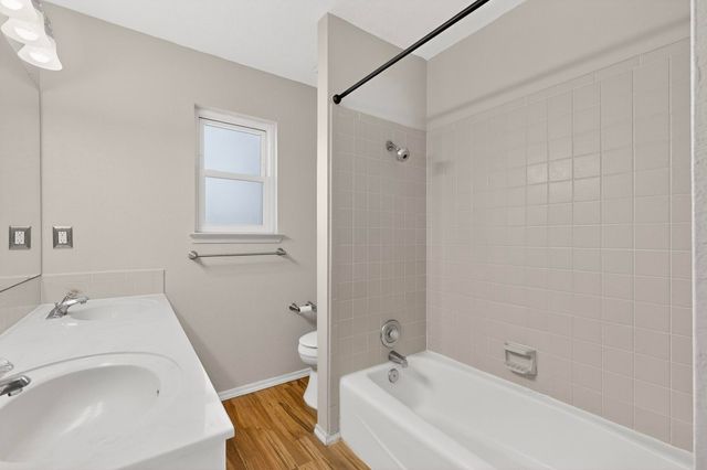 5404 Roanoke Avenue NW, Albuquerque, NM 87120