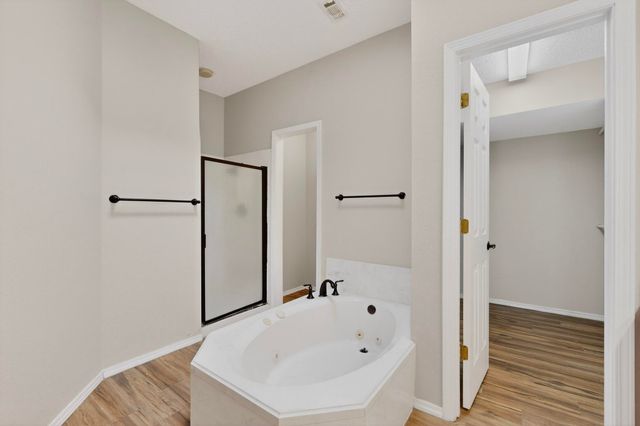 5404 Roanoke Avenue NW, Albuquerque, NM 87120