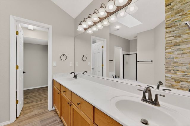 5404 Roanoke Avenue NW, Albuquerque, NM 87120