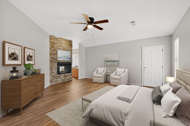 5404 Roanoke Avenue NW, Albuquerque, NM 87120