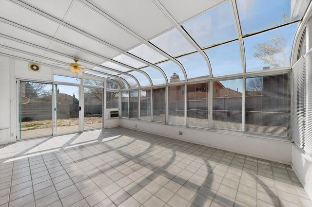 5404 Roanoke Avenue NW, Albuquerque, NM 87120