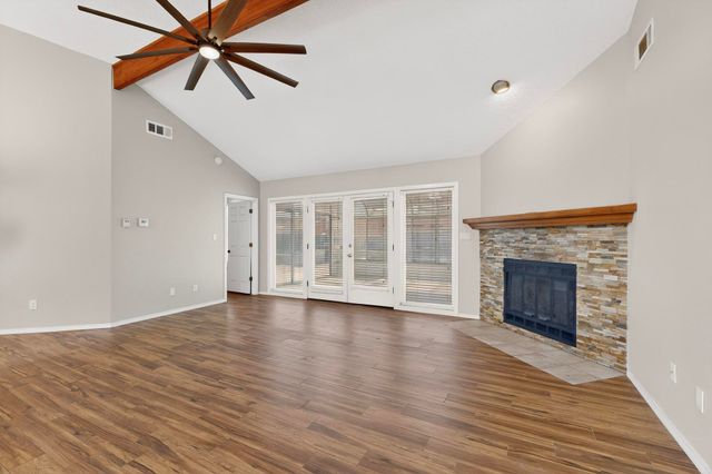 5404 Roanoke Avenue NW, Albuquerque, NM 87120