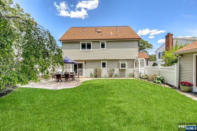95 Spruce Street, Midland Park, NJ 07432