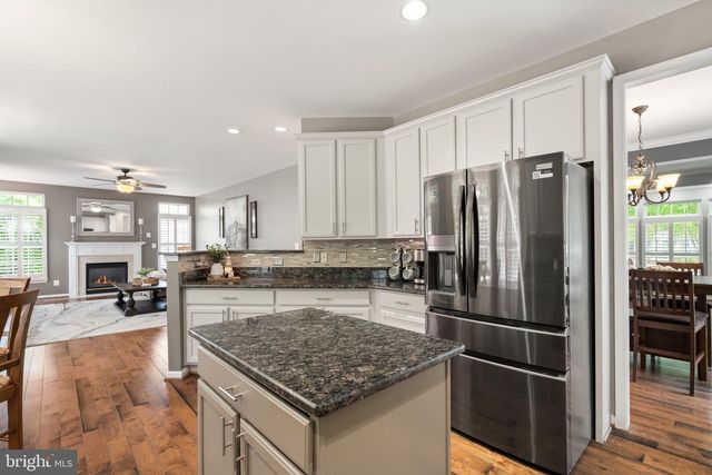 42702 MIDDLE RIDGE PL, Broadlands, VA 20148