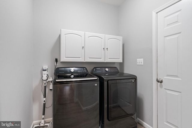42702 MIDDLE RIDGE PL, Broadlands, VA 20148