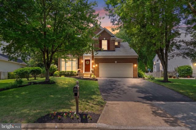 42702 MIDDLE RIDGE PL, Broadlands, VA 20148