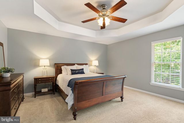 42702 MIDDLE RIDGE PL, Broadlands, VA 20148