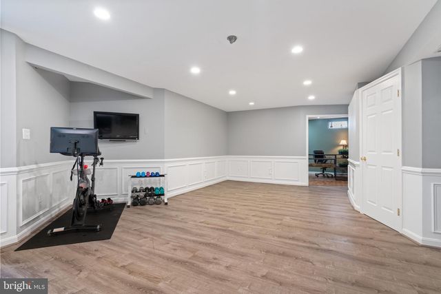42702 MIDDLE RIDGE PL, Broadlands, VA 20148