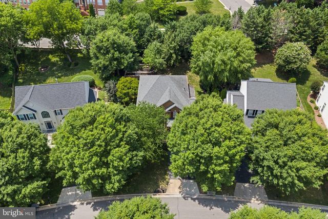 42702 MIDDLE RIDGE PL, Broadlands, VA 20148