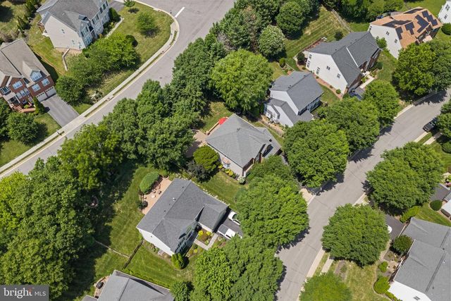 42702 MIDDLE RIDGE PL, Broadlands, VA 20148