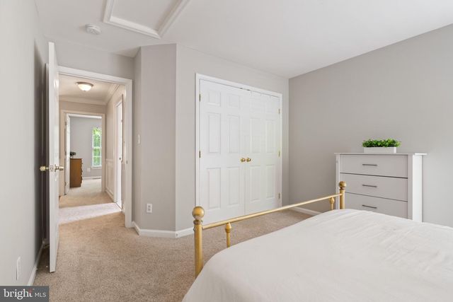 42702 MIDDLE RIDGE PL, Broadlands, VA 20148