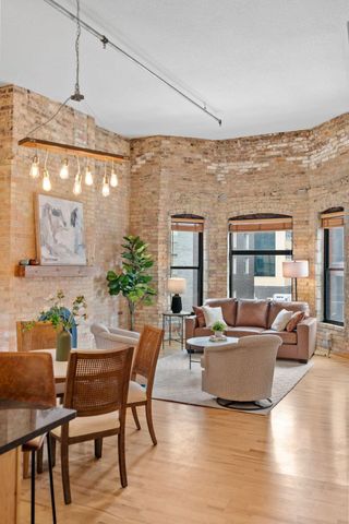 523 S 9th Street 6, Minneapolis, MN 55404