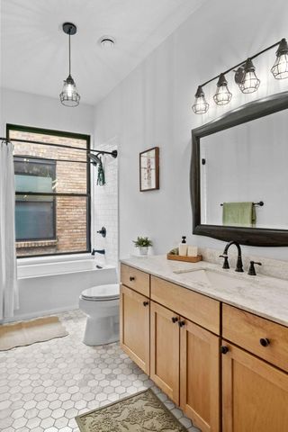 523 S 9th Street 6, Minneapolis, MN 55404