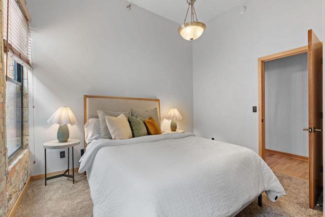 523 S 9th Street 6, Minneapolis, MN 55404