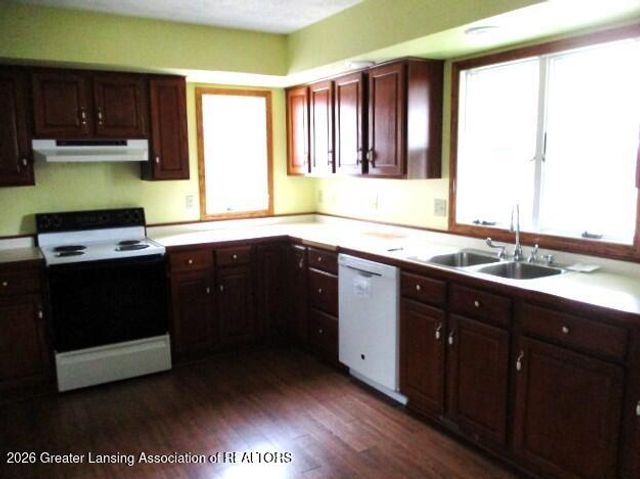 5020 Harper Road, Holt, MI 48842