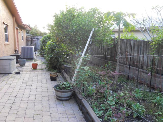 2755 NW 84th Avenue, Coral Springs, FL 33065