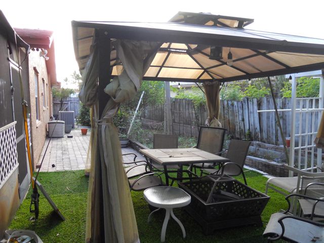 2755 NW 84th Avenue, Coral Springs, FL 33065