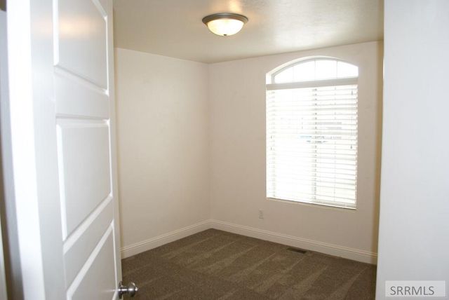 5113 Ryanne Way, Iona, ID 83427