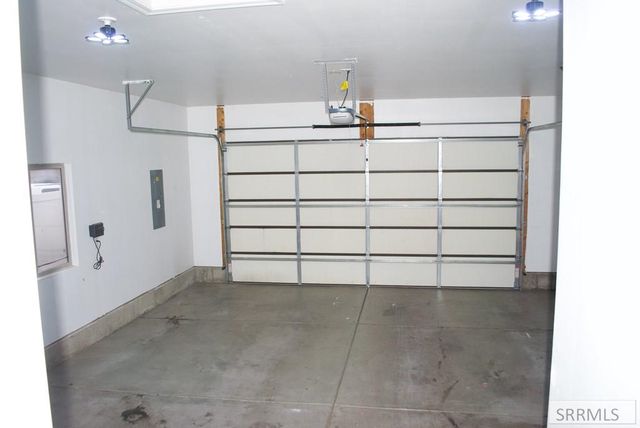 5113 Ryanne Way, Iona, ID 83427