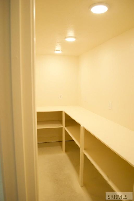 Image 22 of property listing at 5113 Ryanne Way, Iona, ID 83427