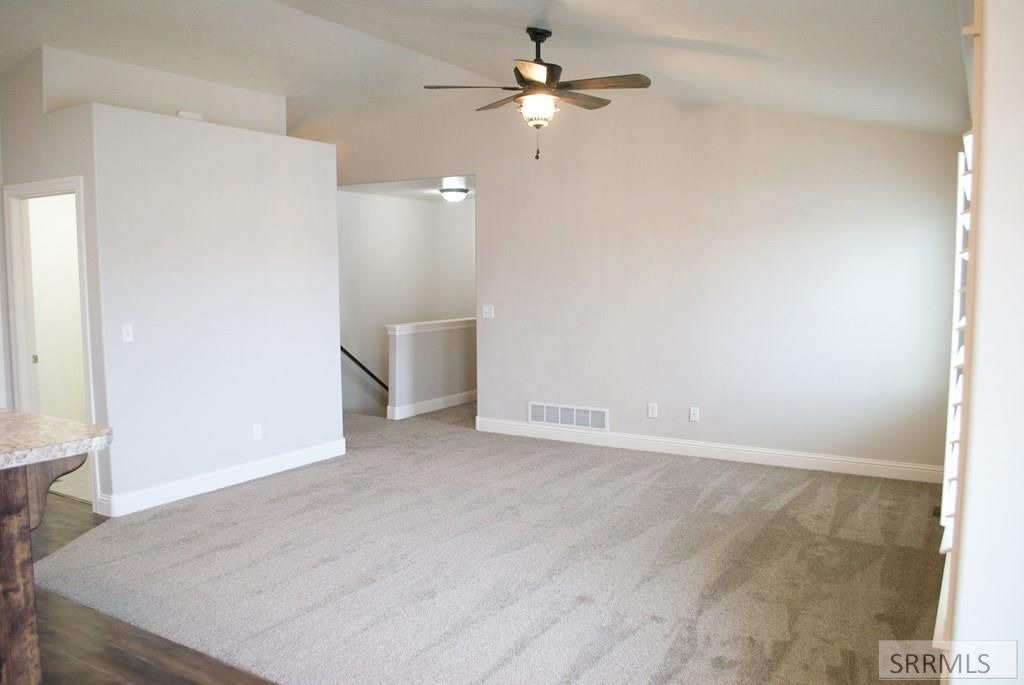 Image 4 of property listing at 5113 Ryanne Way, Iona, ID 83427