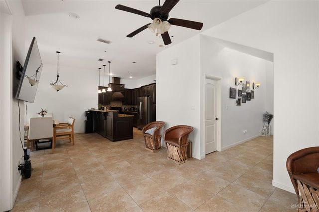 820 S 6th Street, Mcallen, TX 78501