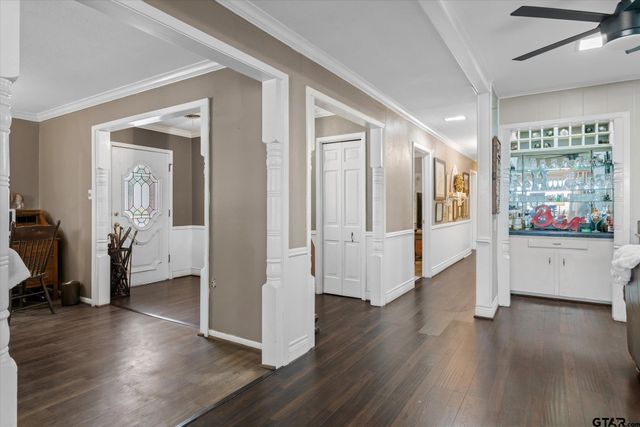 202 S Houston, Edgewood, TX 75117
