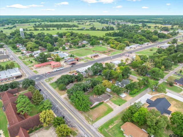 202 S Houston, Edgewood, TX 75117