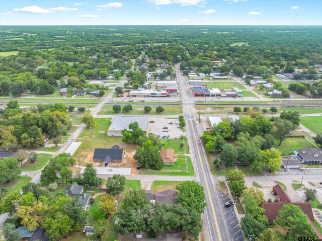 202 S Houston, Edgewood, TX 75117