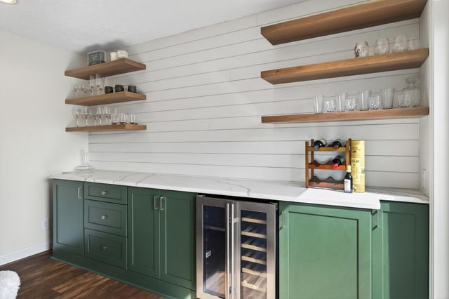 5515 157th Way N, Hugo, MN 55038