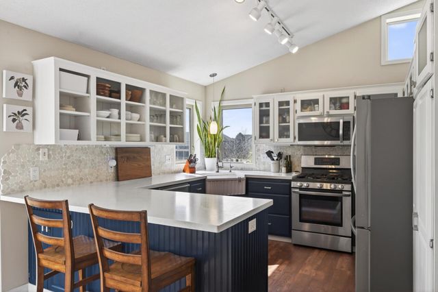 5515 157th Way N, Hugo, MN 55038