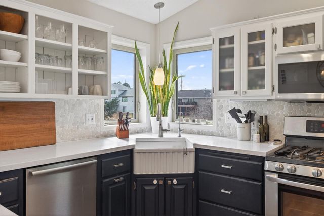 5515 157th Way N, Hugo, MN 55038