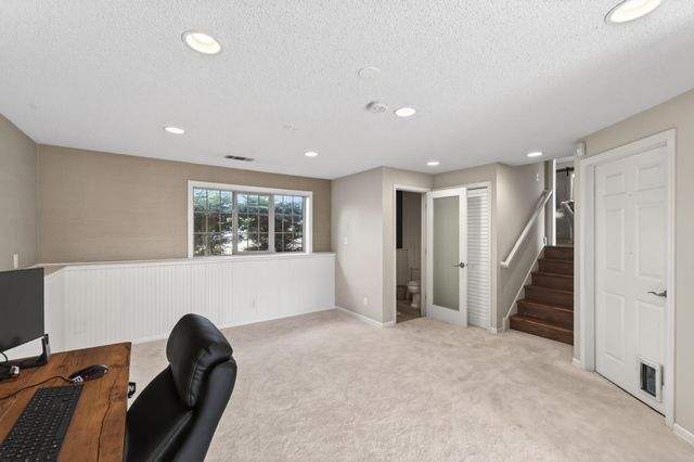 5515 157th Way N, Hugo, MN 55038