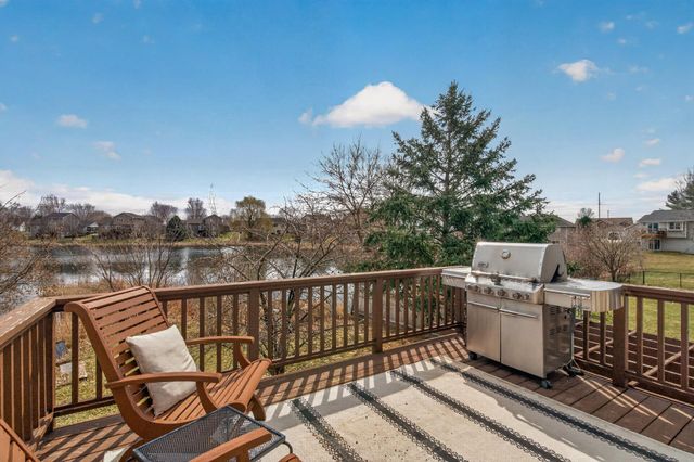 5515 157th Way N, Hugo, MN 55038